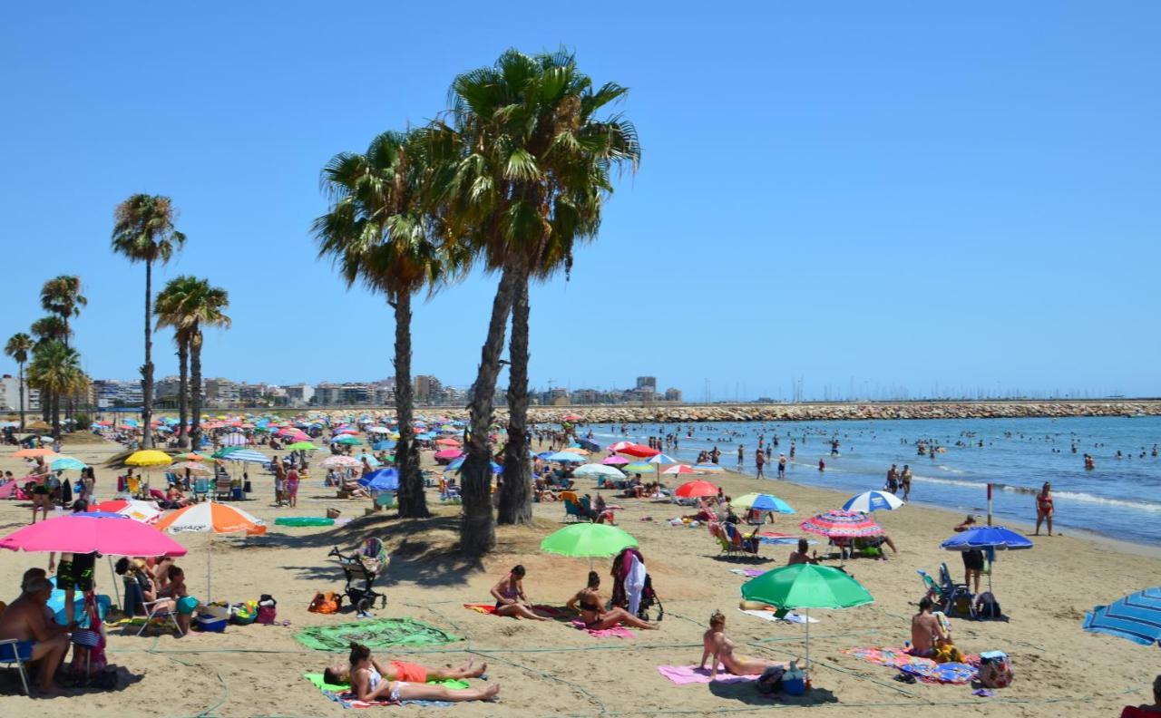 Naufragos Beach Apartment Torrevieja Esterno foto