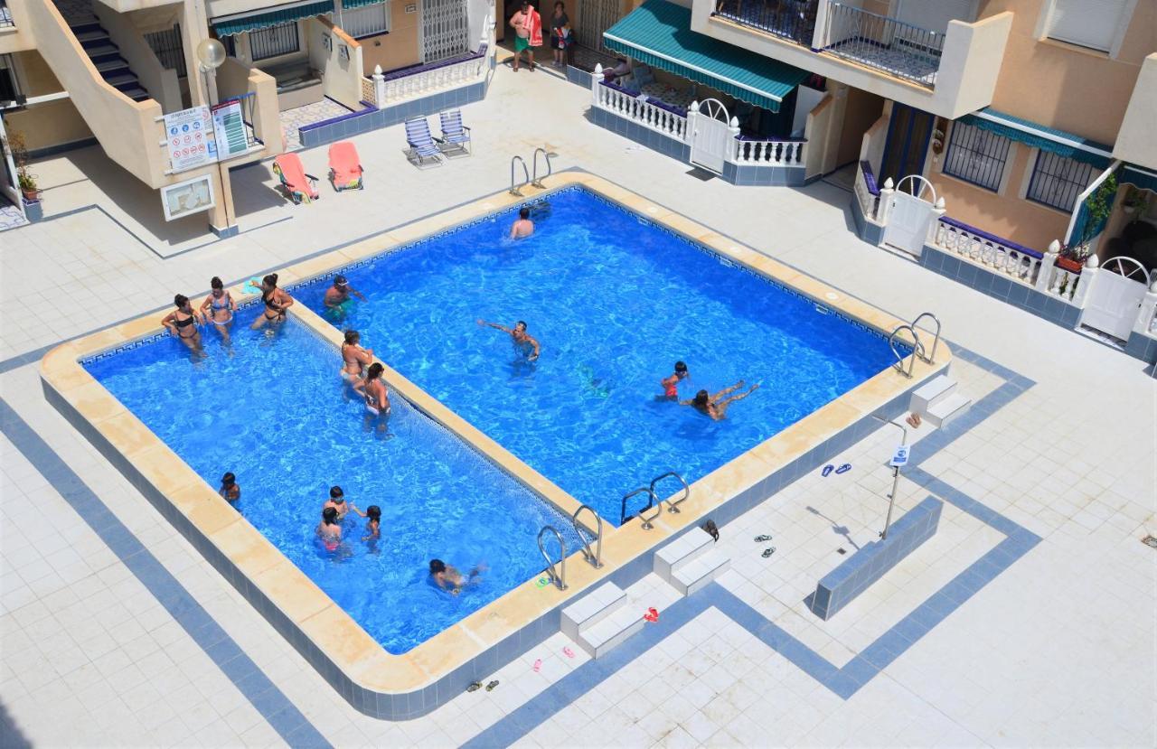 Naufragos Beach Apartment Torrevieja Esterno foto