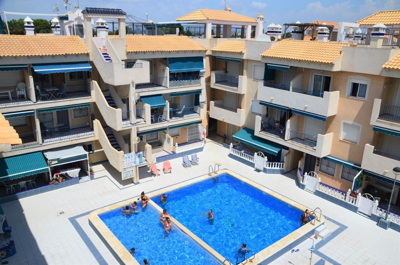 Naufragos Beach Apartment Torrevieja Esterno foto